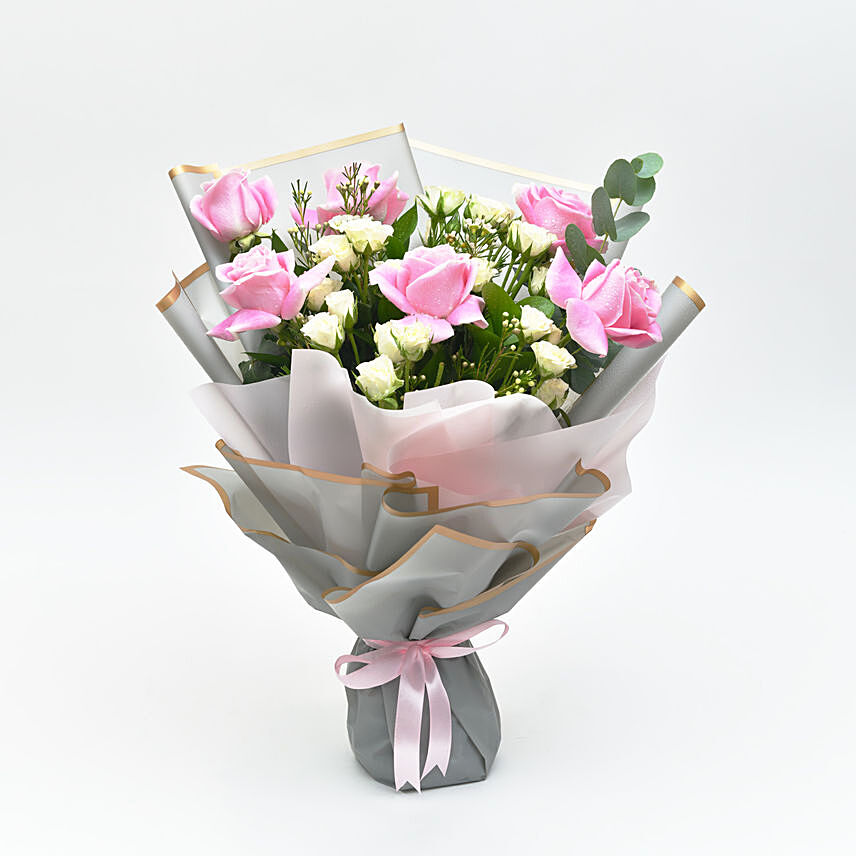 Pink & White Fresh Flowers Bouquet: 