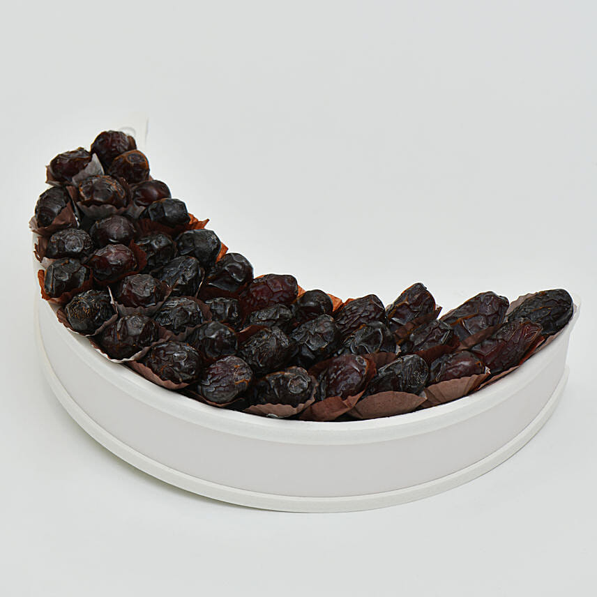Crescent Shape Dates Box: 