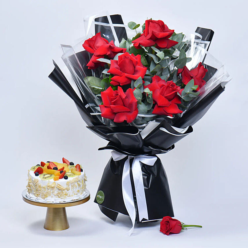 Red Roses Bunch With Mix Fruit Cake: Flower and Cakes Delivery in Qatar