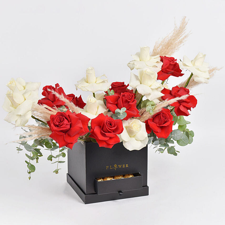 Red and White Roses Beauty Box: 