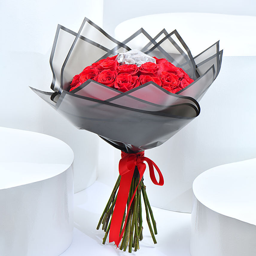 Roses and Chocolates For My Sweet Valentine: Valentines Day Gifts to Qatar