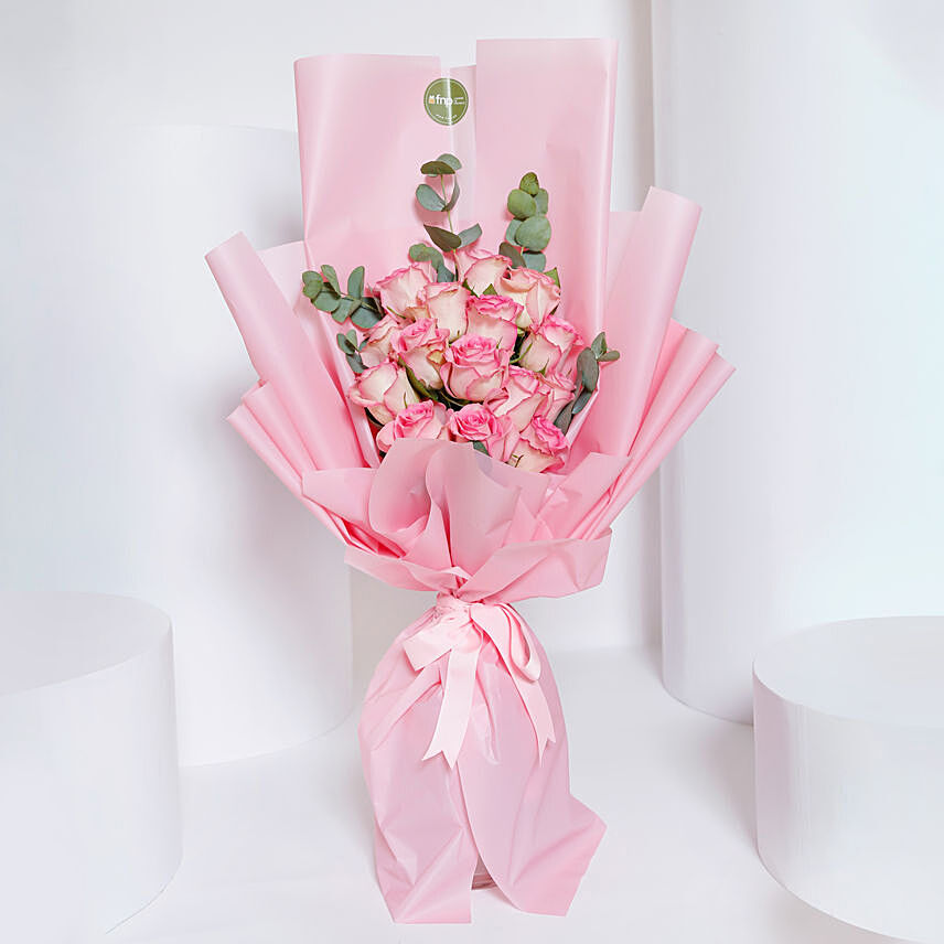 Incredible Pink Roses Bouquet: 