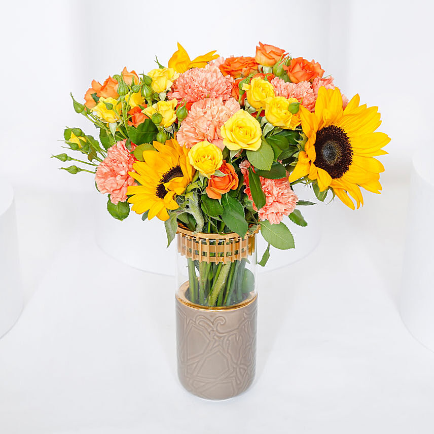 Get Well Soon Flower Vase Arrangement: Send Sunflower To Qatar