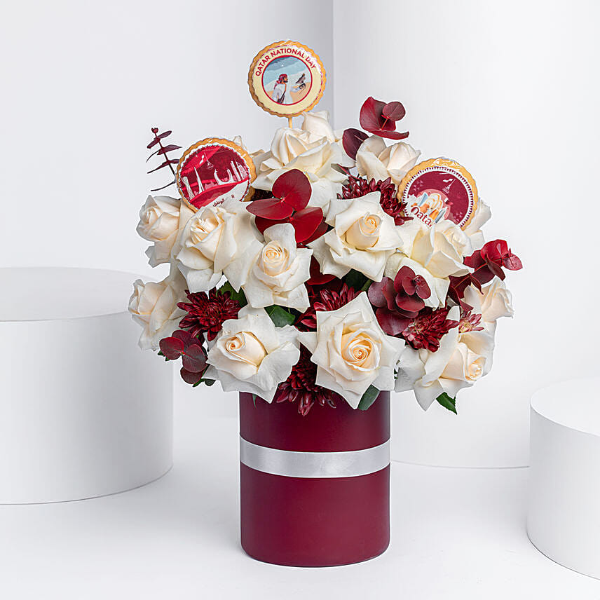 Flowers & Cookies Vase Arrangement for National Day: Send Gifts to Qatar from UAE