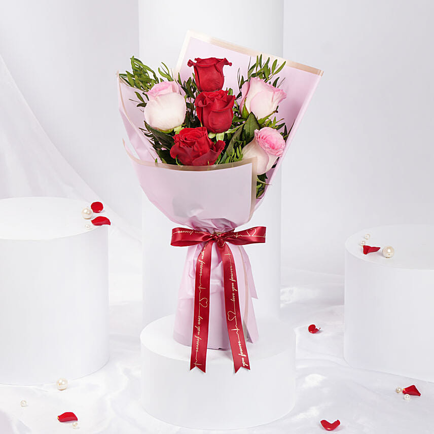 Eternal Love Valentine Roses Bouquet: Send Gifts for Him To Qatar