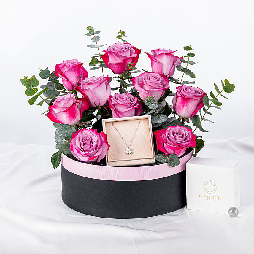 Eclipse Elegance Floral Box: Gift Delivery in Qatar