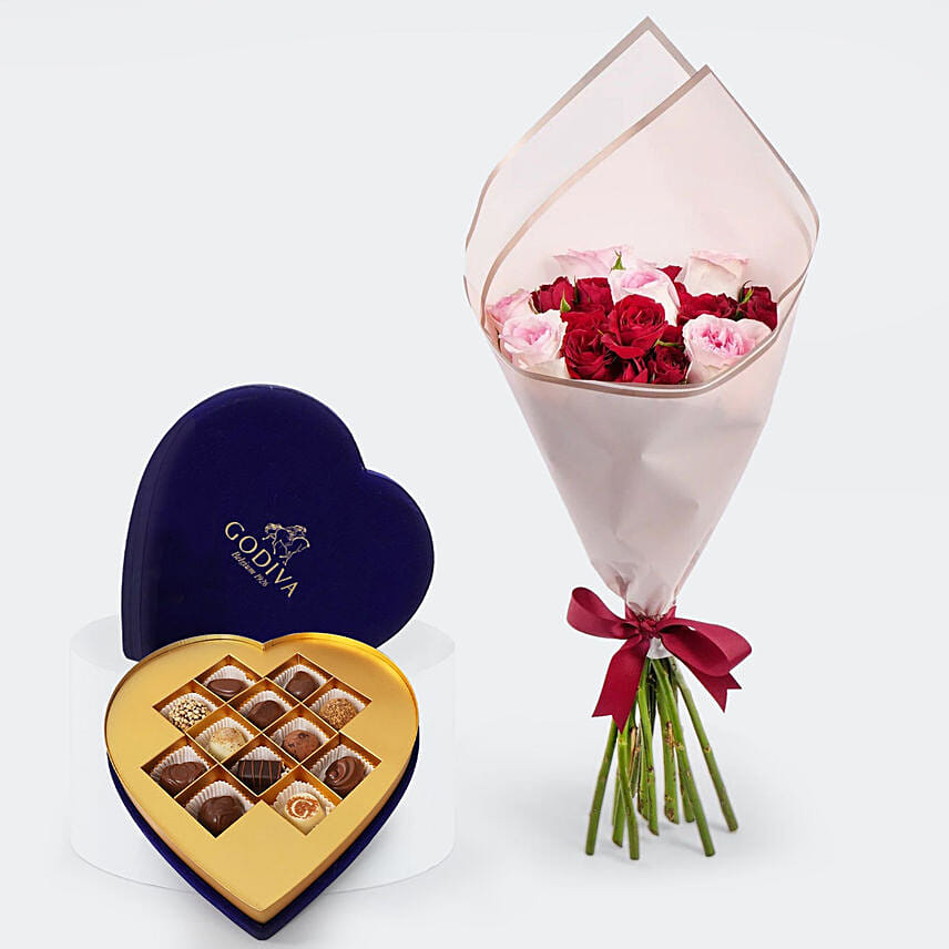 Godiva | Navy Blue Velvet Heart Gift Box - 12 Pieces & Pink Bouquet: 