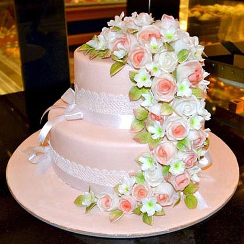 Charm Of The Roses: Cakes To Dammam