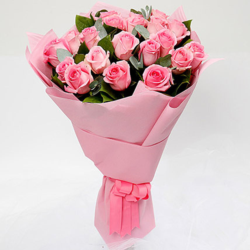 Bouquet Of 20 Pink Roses: Flower Delivery Jeddah