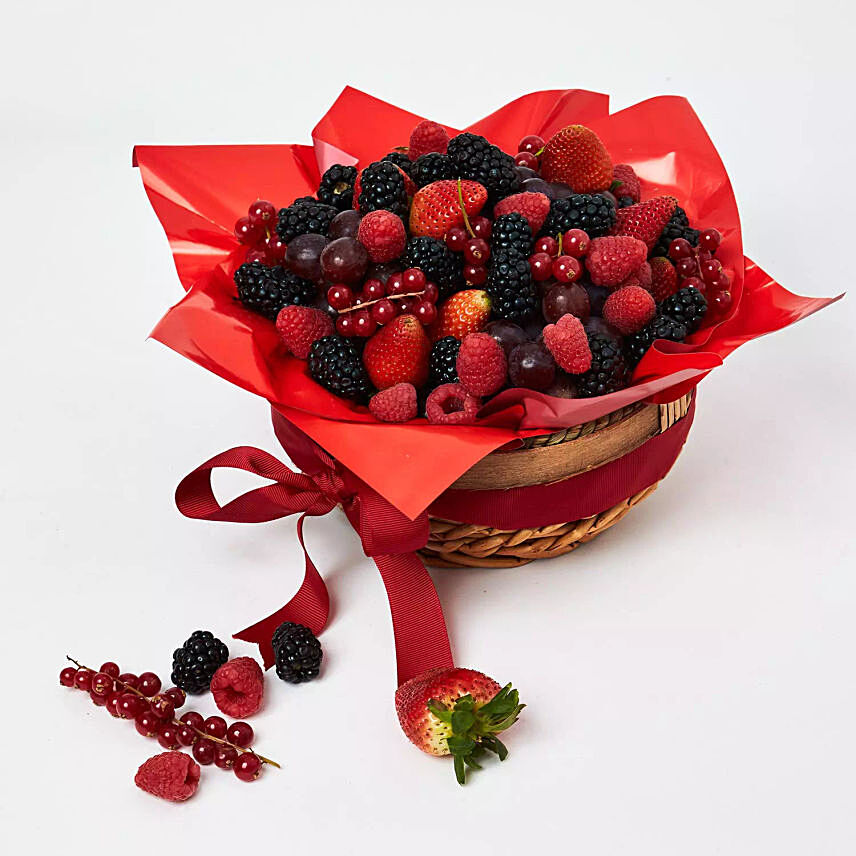 Berries Sensation Basket: 