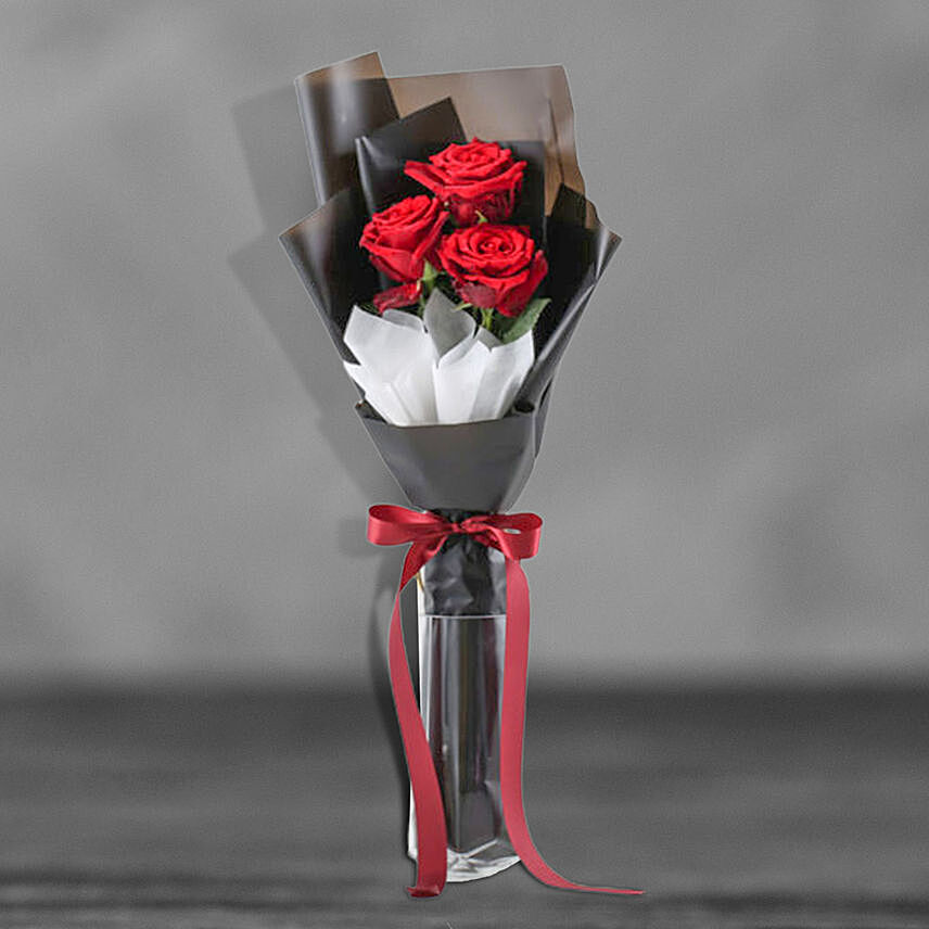 Romantic Red Roses Arrangement: Send Premium Fowers to Saudi Arabia