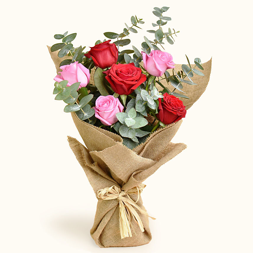 3 Pink 3 Red Roses Valentines Bouquet: Saudi Arabia Gift Delivery