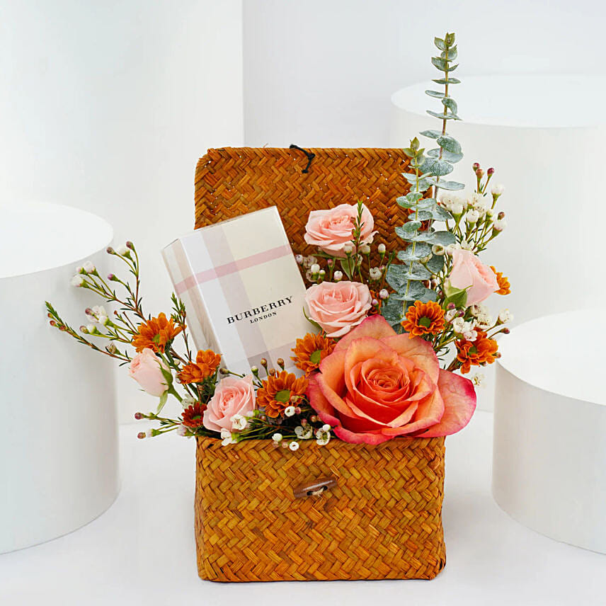 Delight Box Roses N Burberry Perfume Combo: Send Gifts to Saudi Arabia