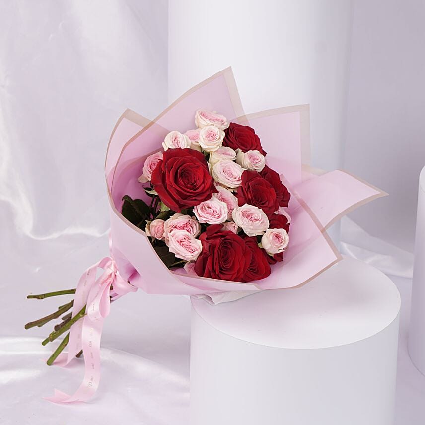Pink N Red Rose Elegant Bouquet: 