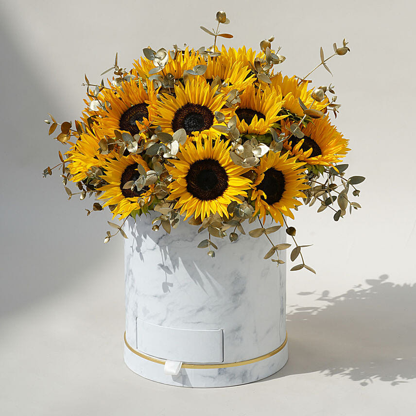 Blossom Love Floral Box: Send Gifts to Saudi Arabia from UAE