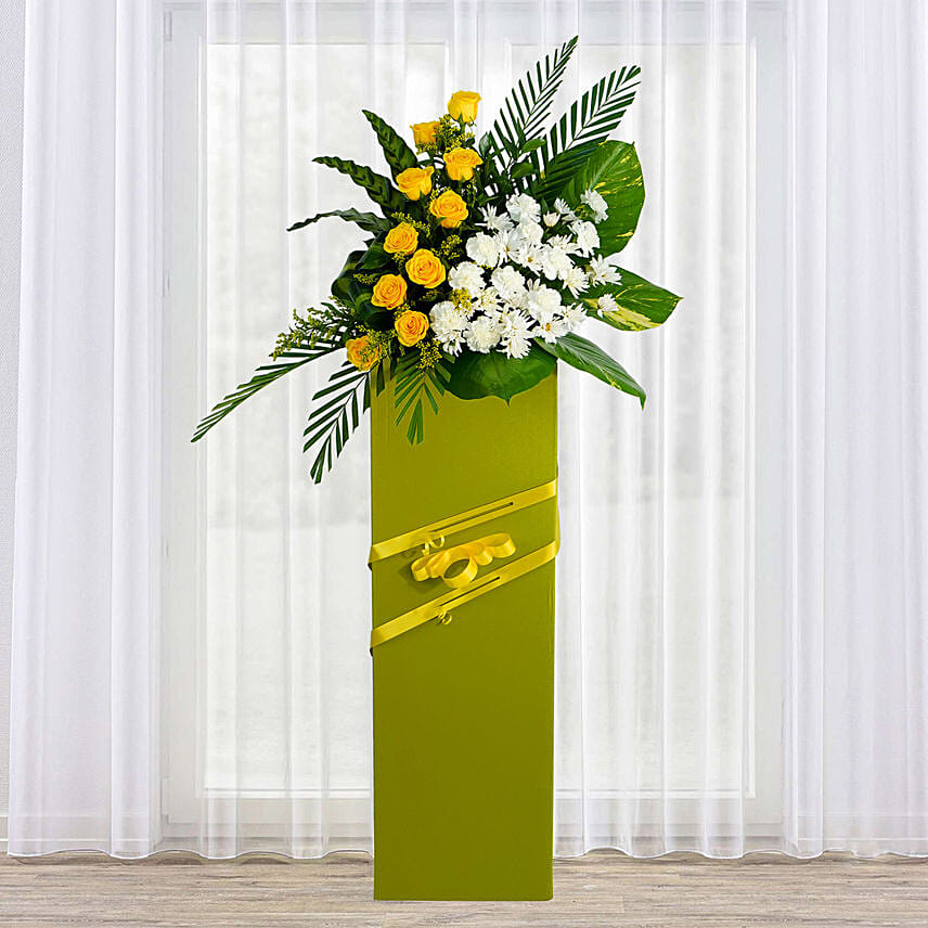 Everlasting Condolence Mixed Flowers: 