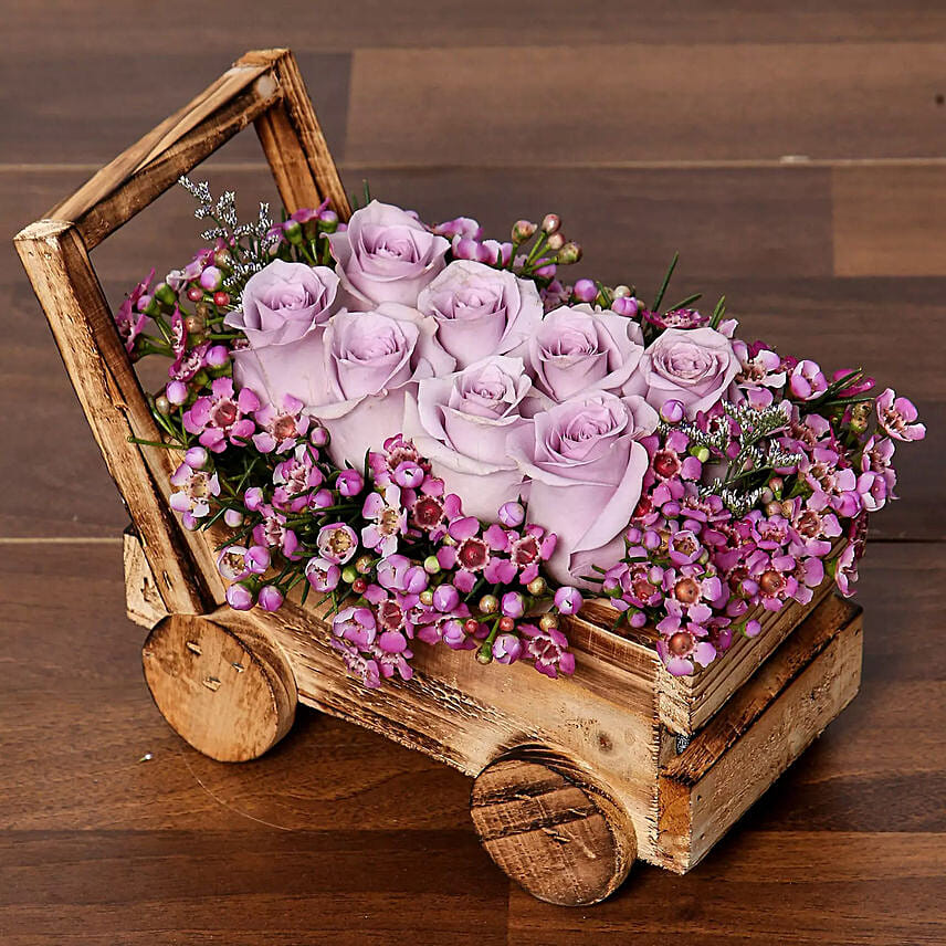 Purple Roses Arrangement In a Cart: Gifts On Sale In Singapore