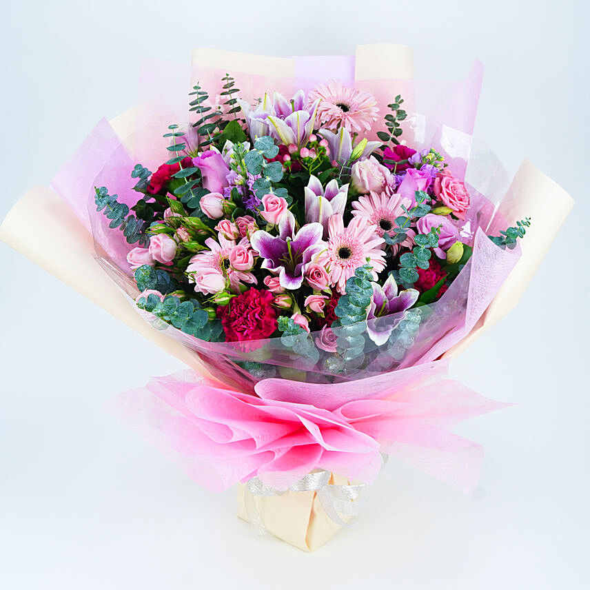 Flowers Beauty Bouquet: Send Anniversary Flowers to Singapore