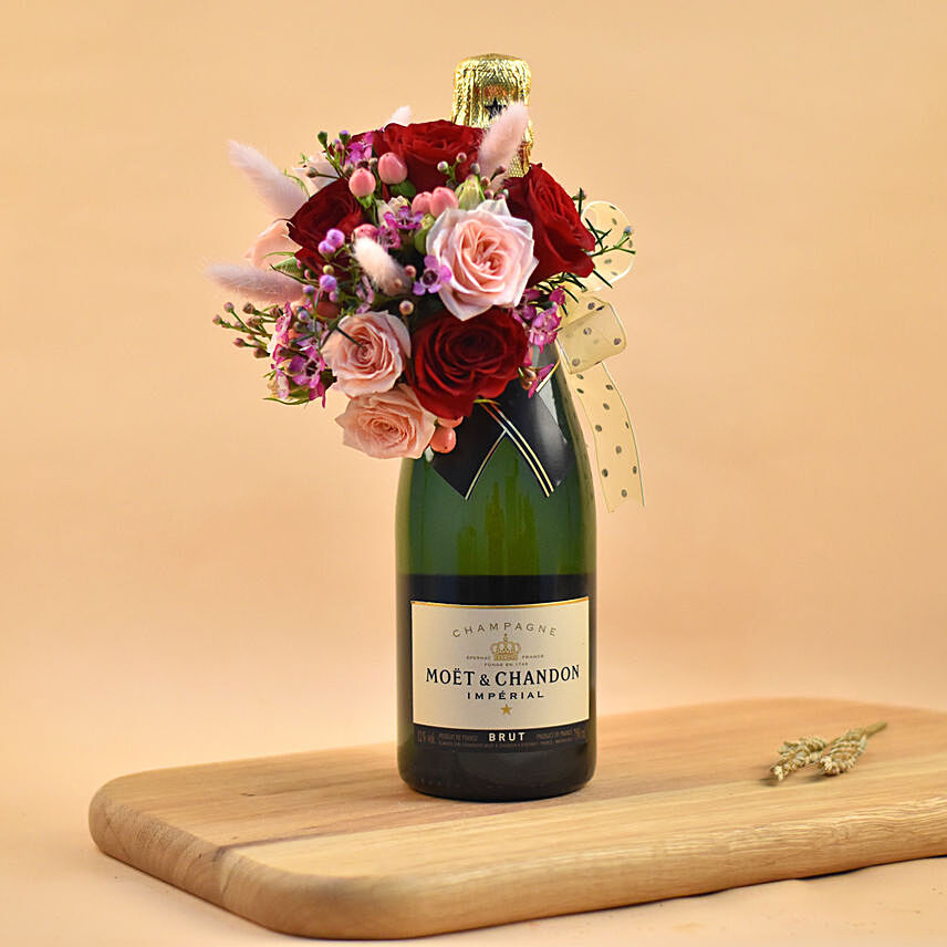 Champagne & Mixed Roses Combo: New Arrival Gifts To Singapore