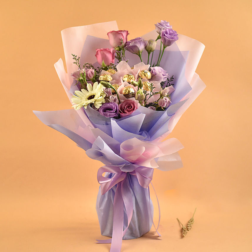 Mixed Flowers & Ferrero Rocher Bouquet: 