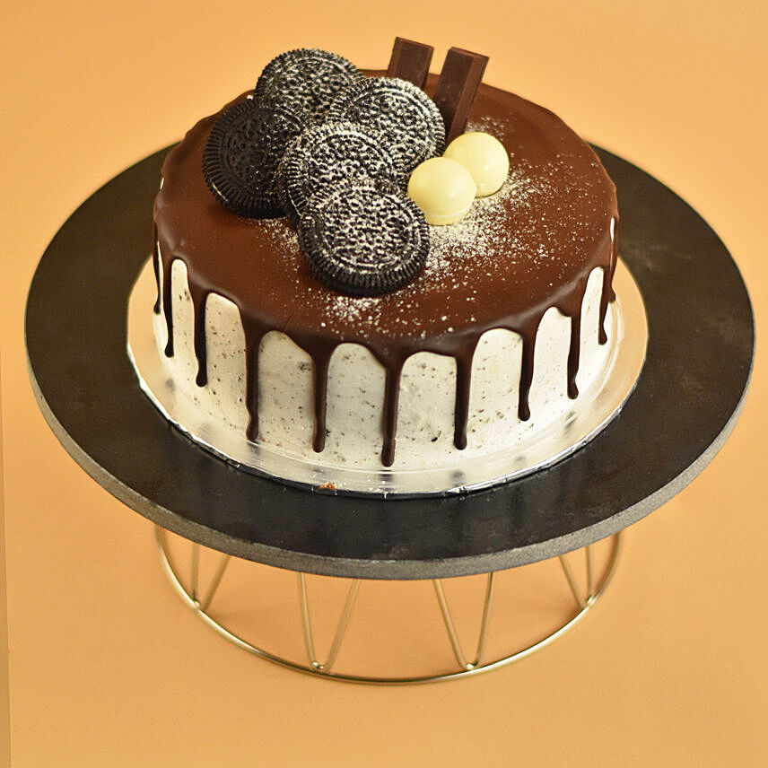 Yummy Kit Kat & Oreo Dripping Cake:  Cake Shop Singapore