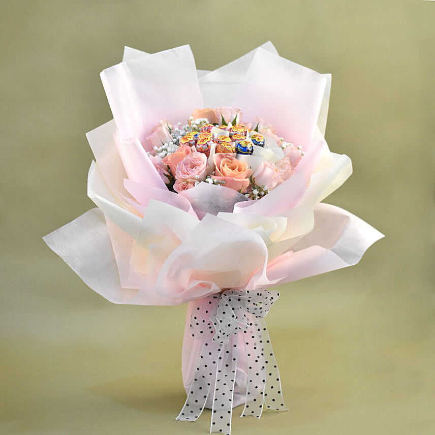 Pink Spray Roses & Chupa Chups Bouquet: Send Chocolate to Singapore