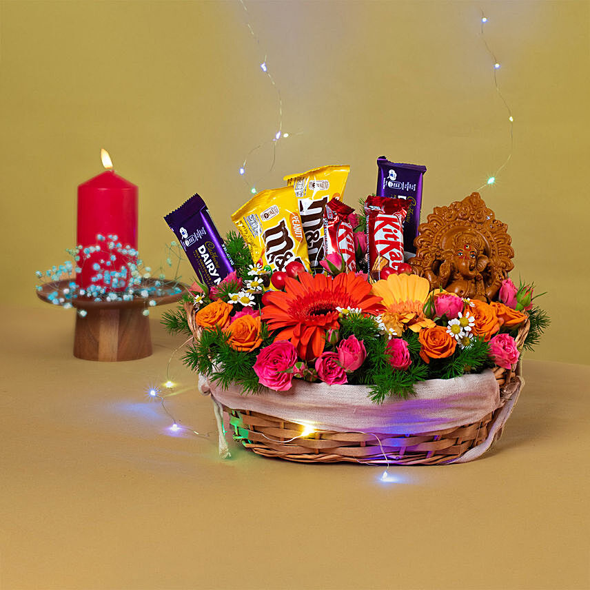 Choco Delight Festive Basket Hamper: 