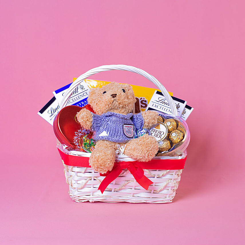 Chocolate Delicious Hampers For Valentine: Send Valentines Day Gifts to Singapore
