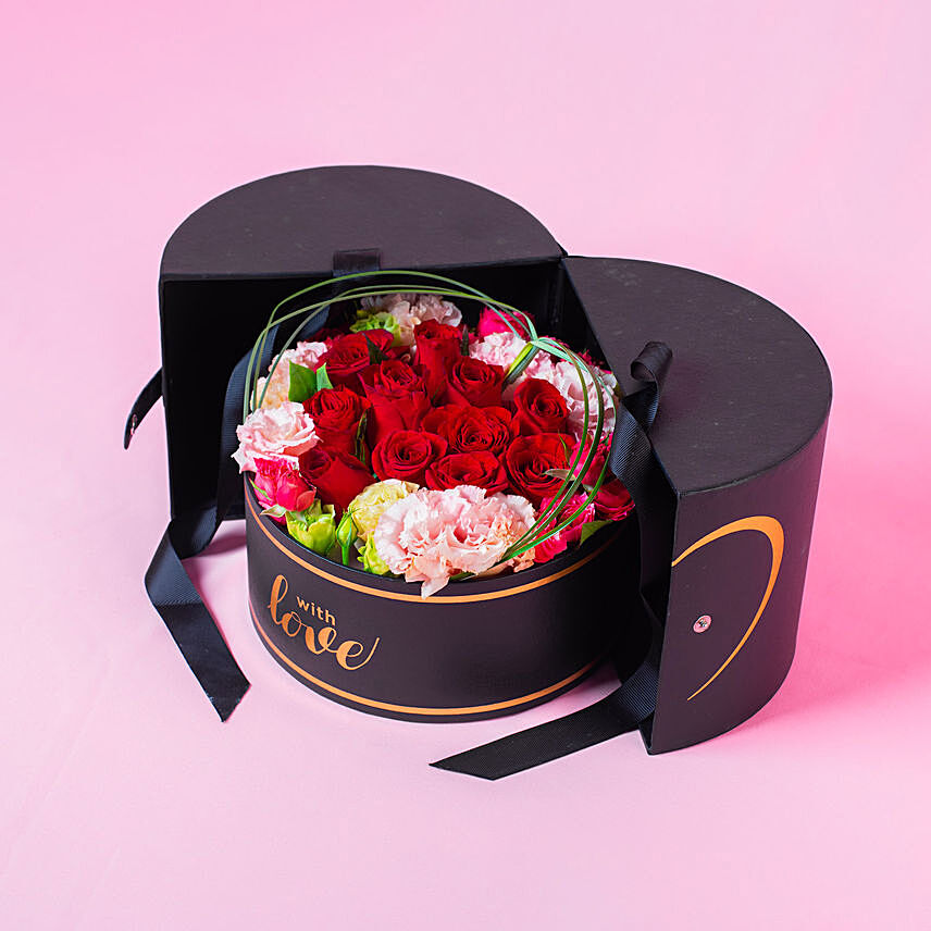 Mixed Flowers Arrangement In a Black Box: Send Gifts to Singapore