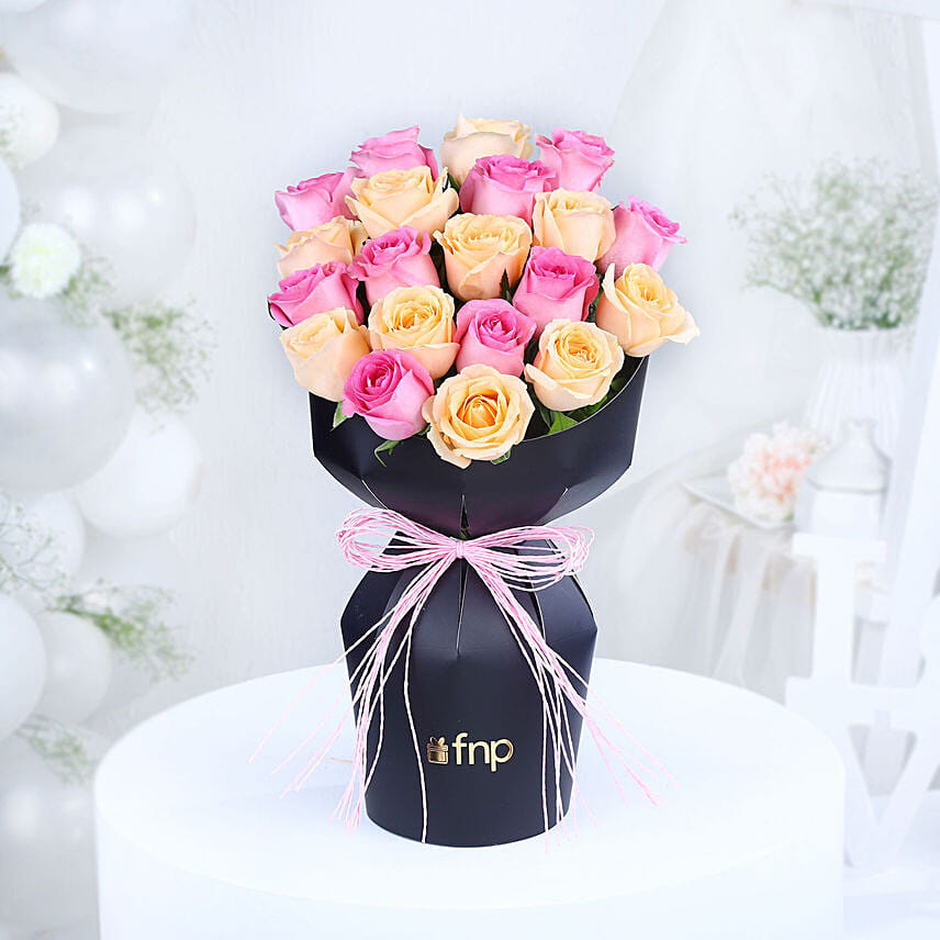 Blushing Rose Love Elegance: توصيل ورد في سنغافورة