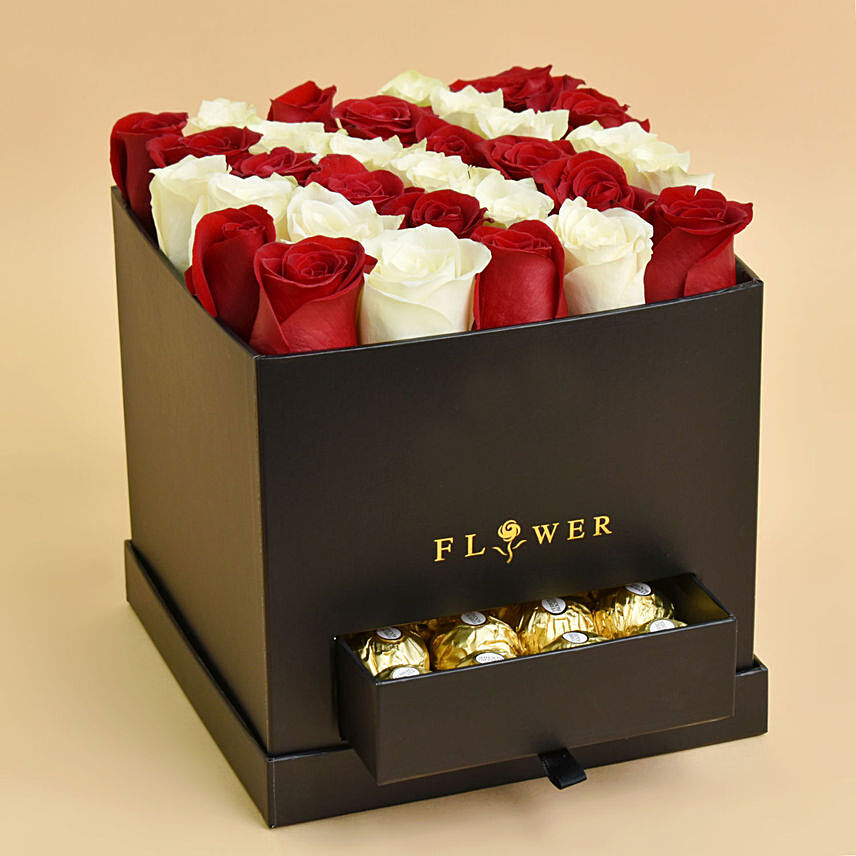 Floral Roses with Chocolates For Valentines: 