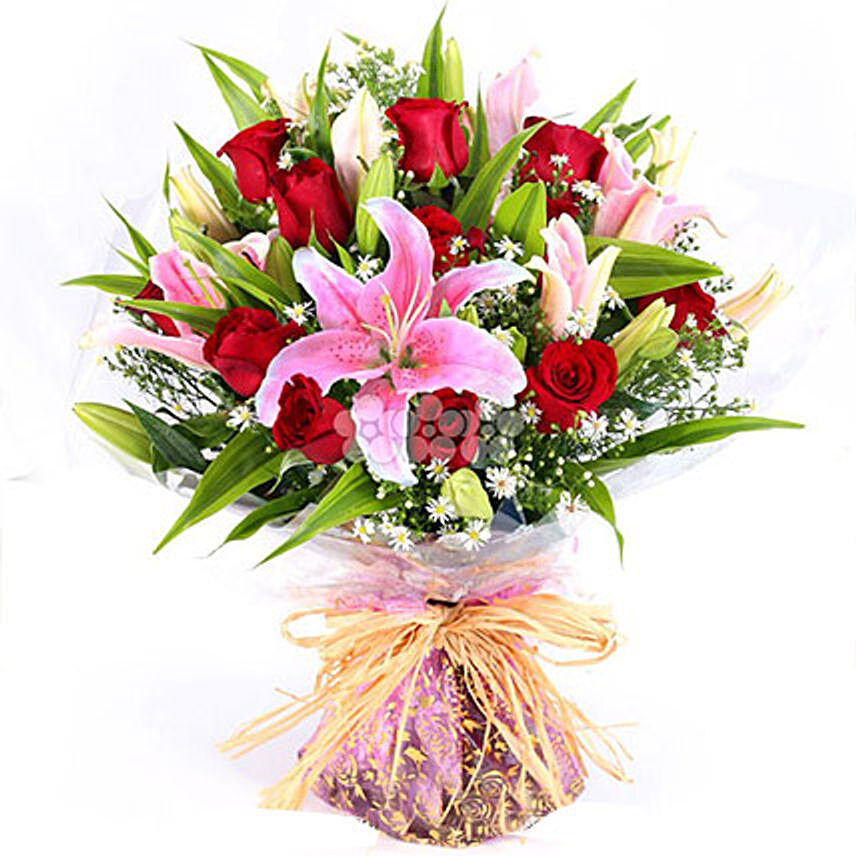 Bouquet Of Vibrant Florals:  Gift Delivery In Sri Lanka
