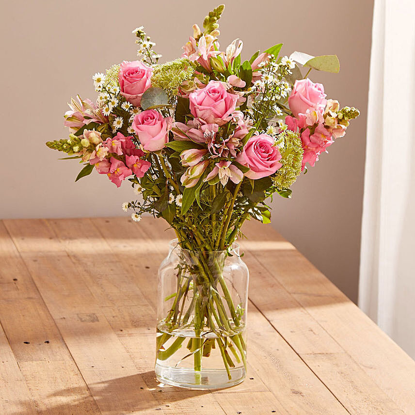 Pink Paradise: Flowers Delivery UK