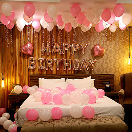 rose-gold-birthday-theme-balloon-decor