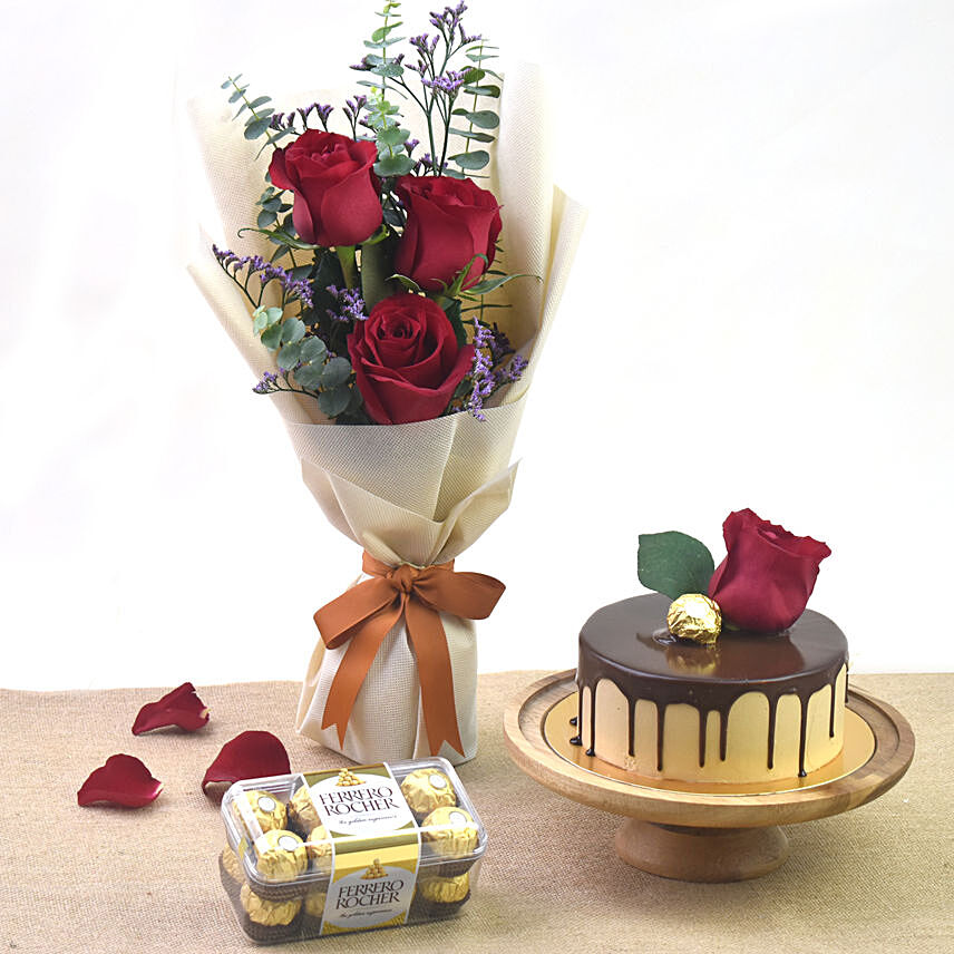 Half Kg Cake With 3 Roses Bouquet And 16 Pcs Ferrero