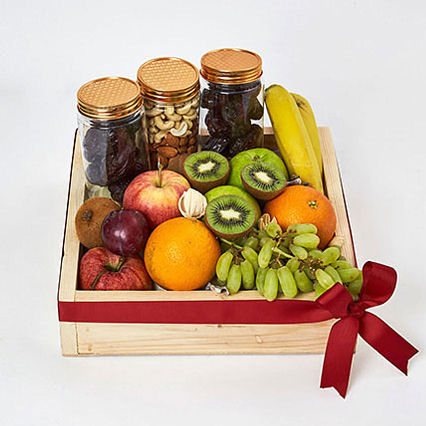 Nuts And Fruits Hamper