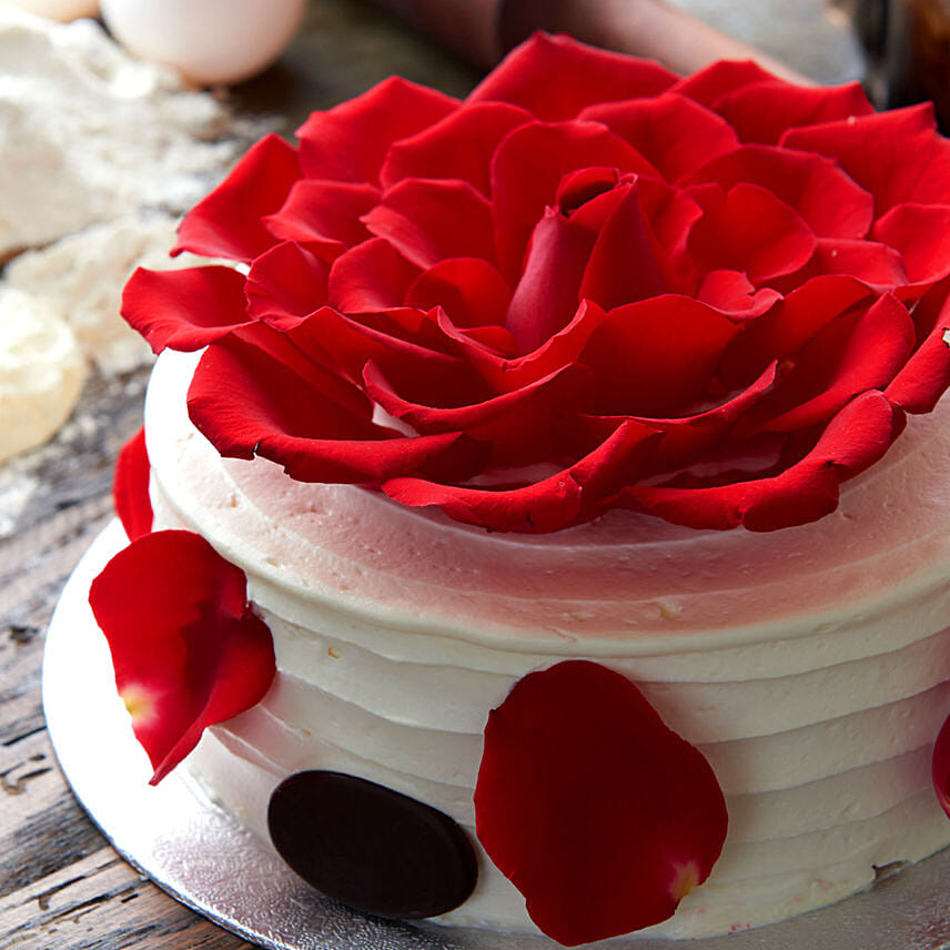 Delightful Rose Cake 1.5 Kg