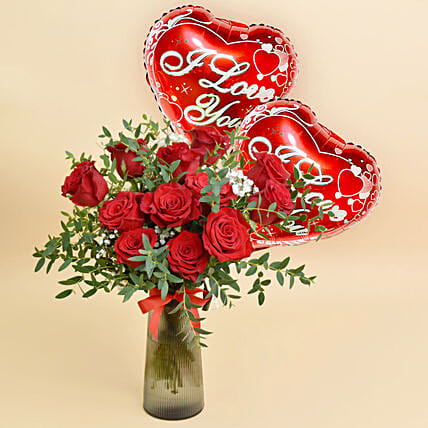 12 Red Roses in Premium Vase And Balloons: Valentines Day Gifts to Bahrain