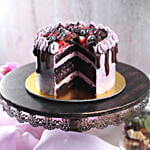 Delicious Chocolate Berry Cake Half Kg