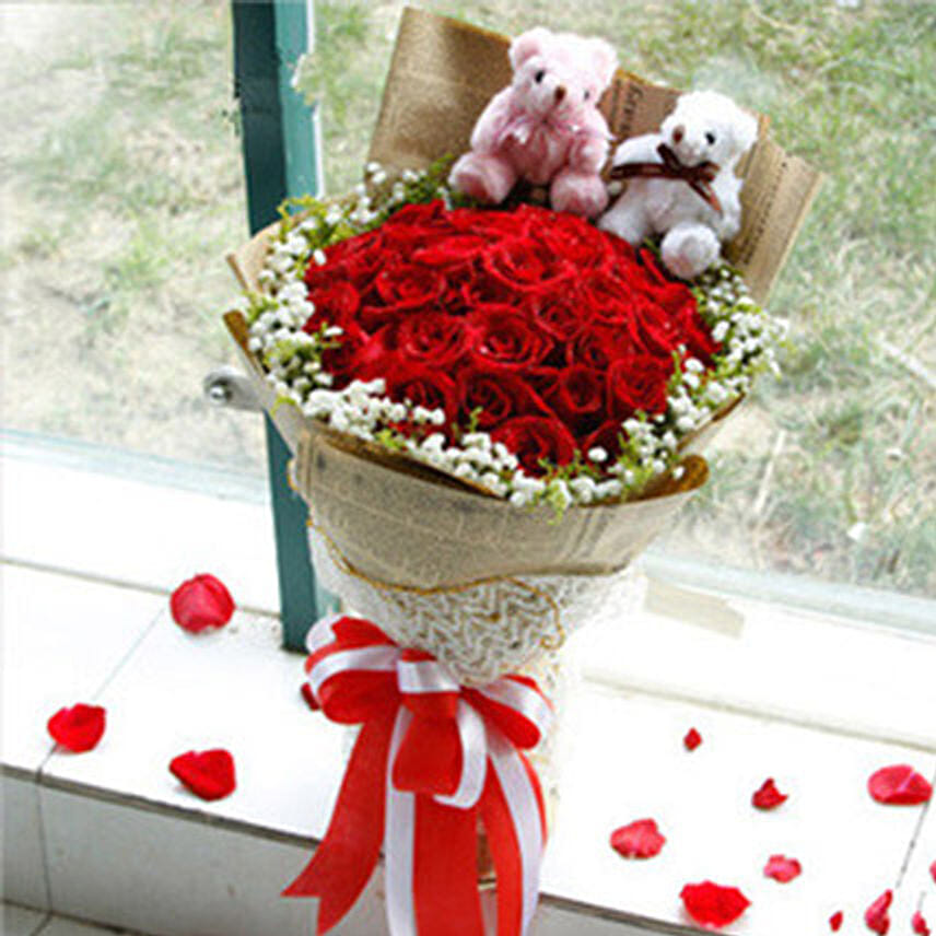 Lovely Red Roses and Teddy Bears: Flower Delivery In China