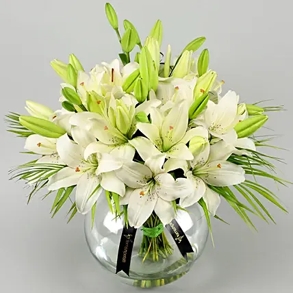 Lilies Happiness Arrangement: Mothers Day Gifts in Egypt