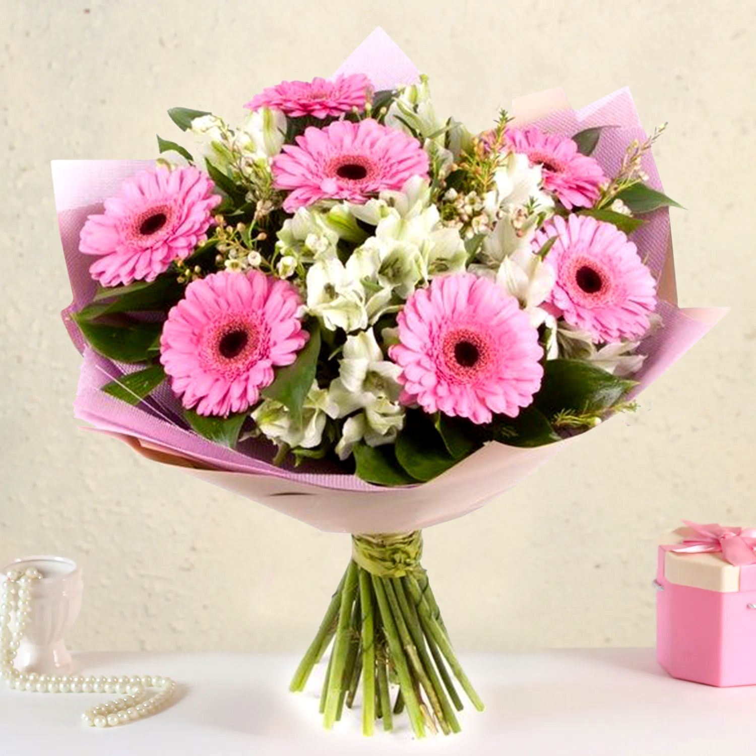 Online Serene Gerberas N Alstroemeria Bouquet Gift Delivery in Egypt FNP