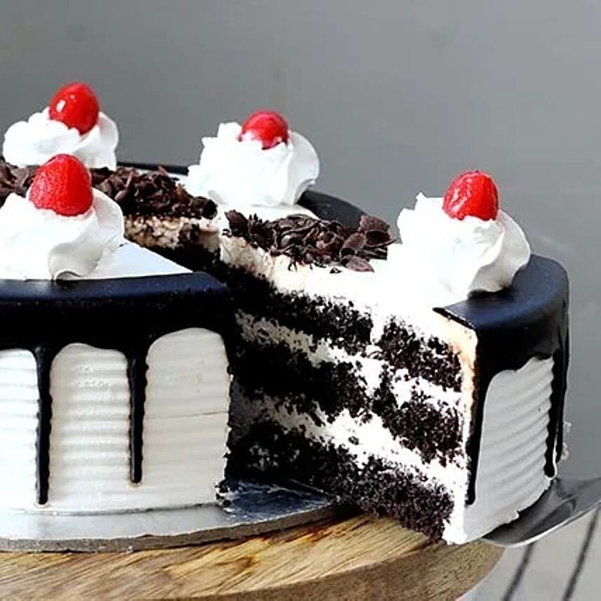 Black Forest Cakes Half kg