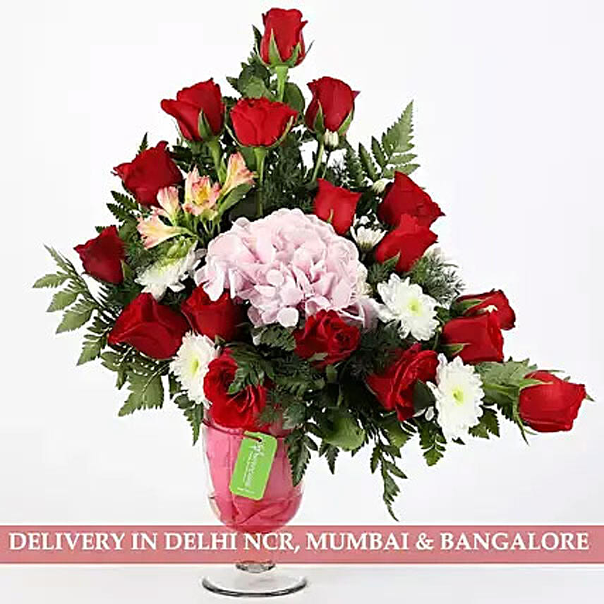 Exquisite Floral Vase Arrangement