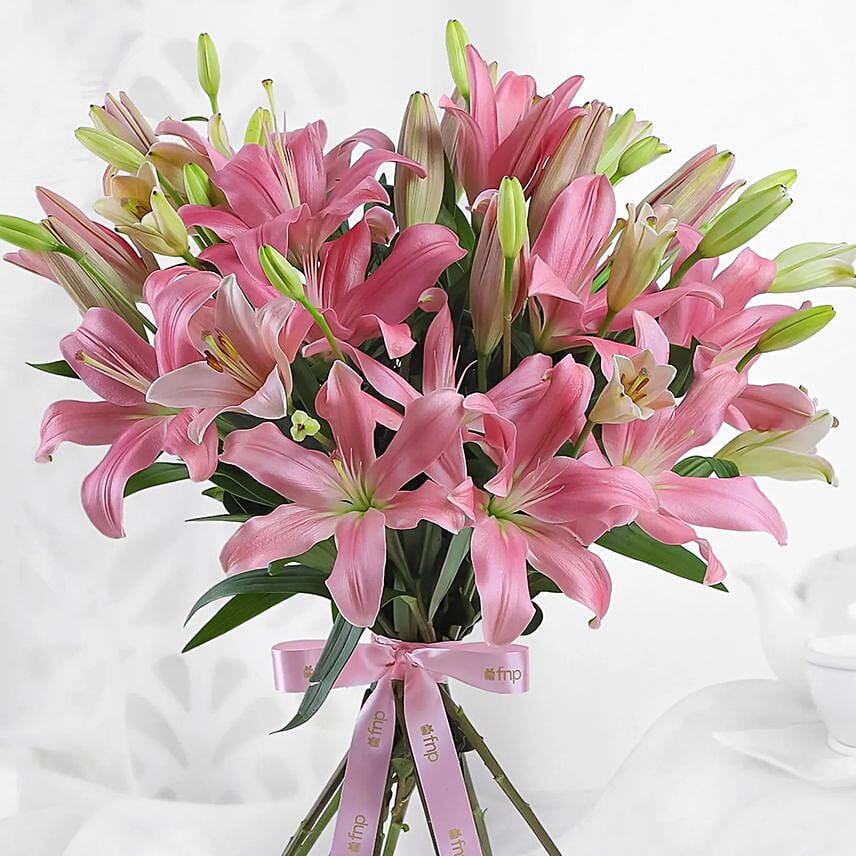Hues of Love Lily Bunch