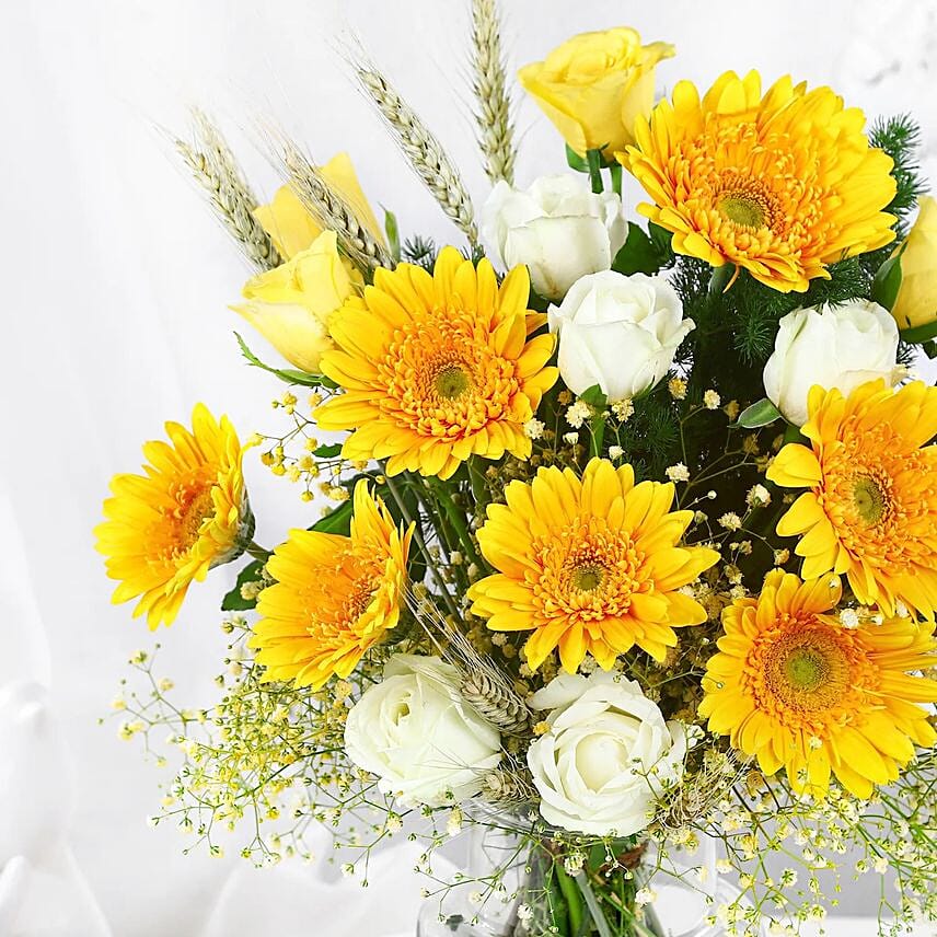 Sunny Vibes Roses N Gerberas Jar