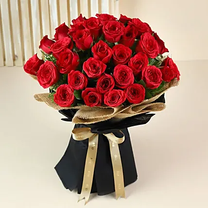 Crimson Love Rose Bouquet: Send Gifts To India