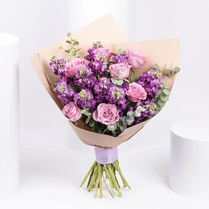 Purple Flowers Bouquet: Mothers Day Gifts in Jordan