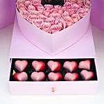 باقة 10 ورود وردية في بوكس شكل قلب مع عطر وشوكولاتة