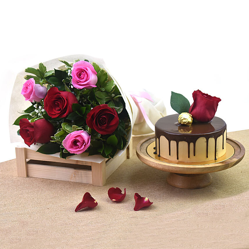 1 Kg Chocolate Delight Cake And Roses Bouquet